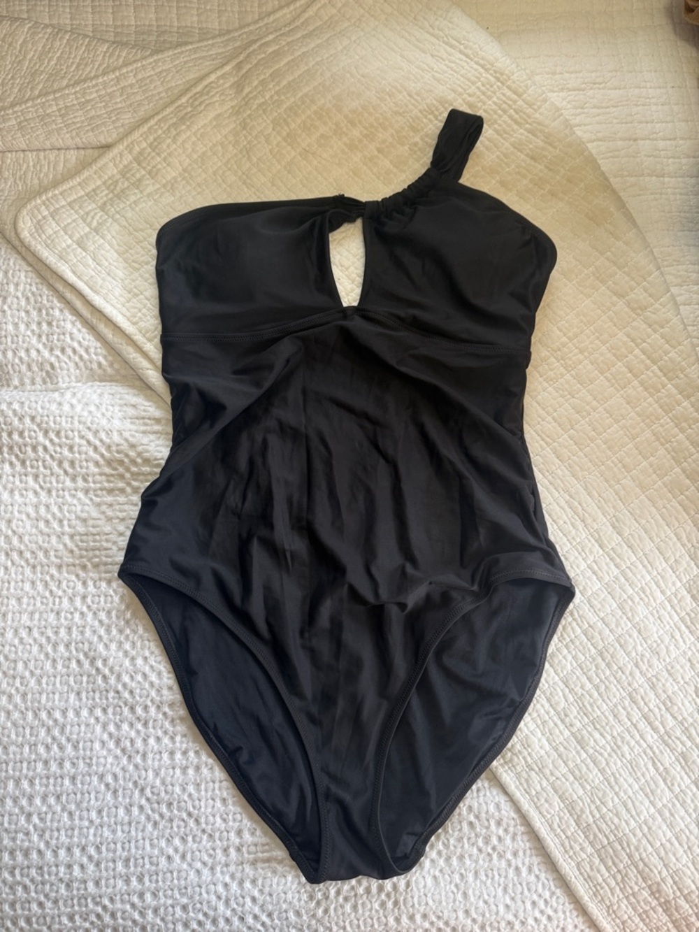 Old Navy Black One-Shoulder Keyhole One-Piece Swimsuit